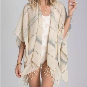 Billabong breeze poncho